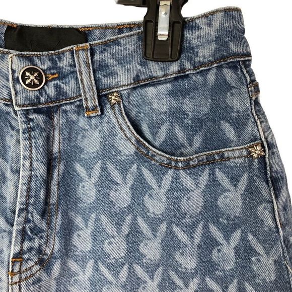 John Richmond x Playboy | Printed Fray High Rise Denim Shorts NWT - Picture 3 of 12